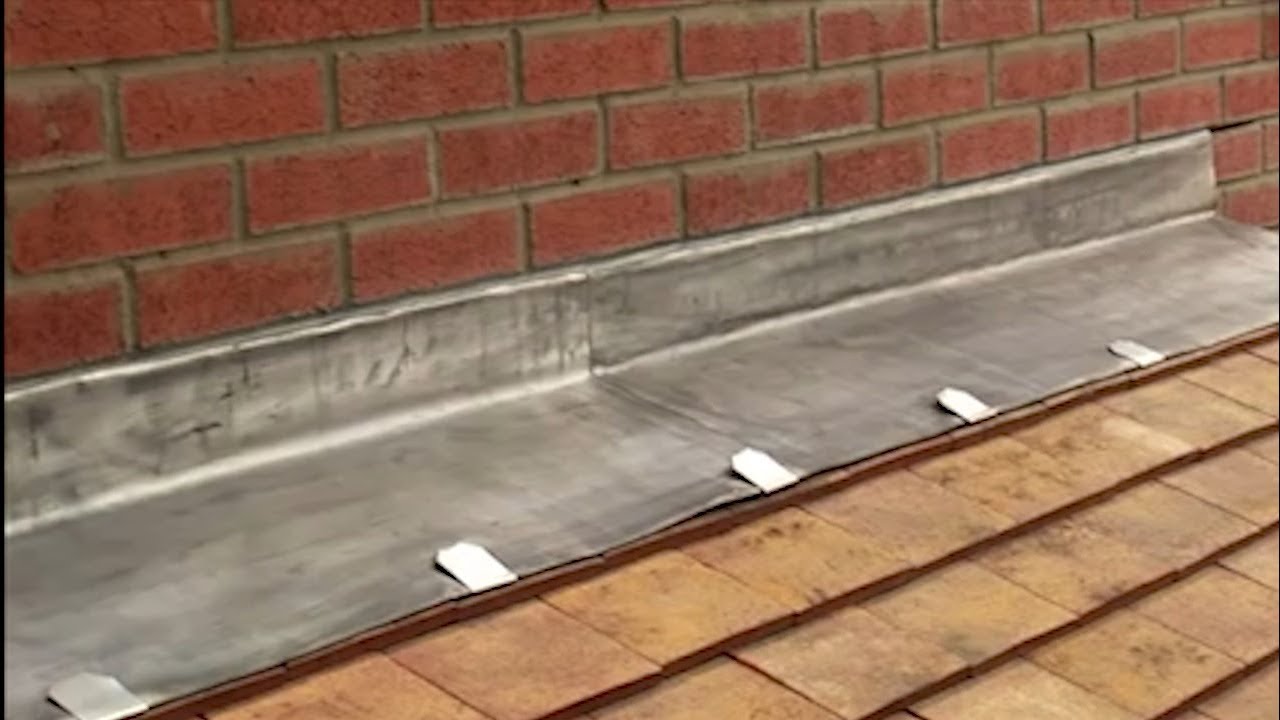 Lead flashing work on roof valley